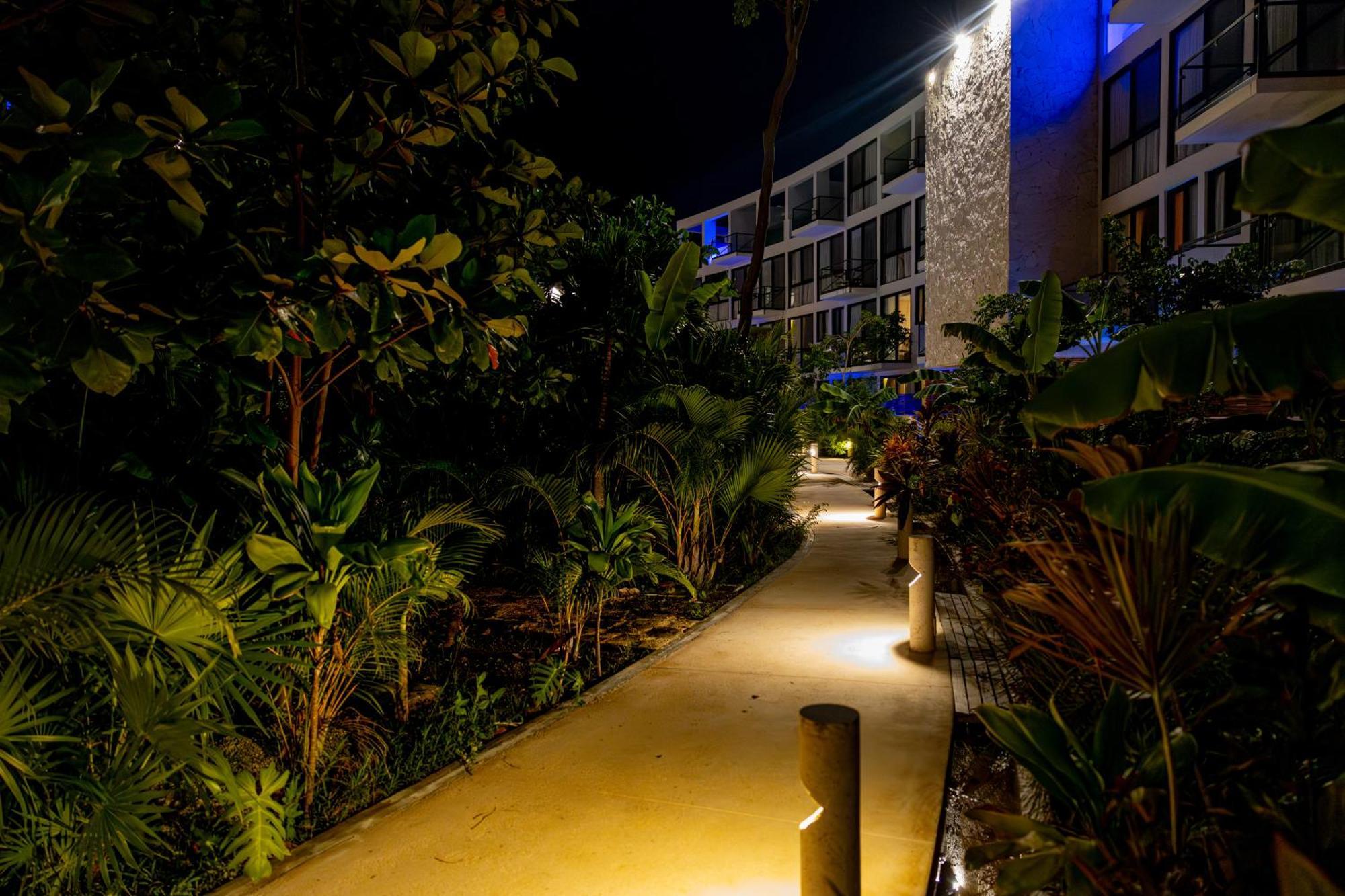 The Waves Tulum By Bnb Experience Exterior foto